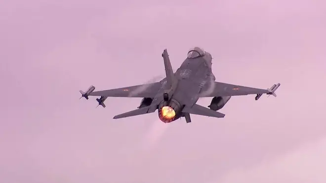 F-16