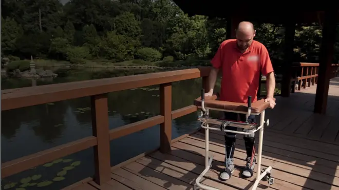 В результате ножевого ранения Дарек Фидыка был полностью парализован ниже груди