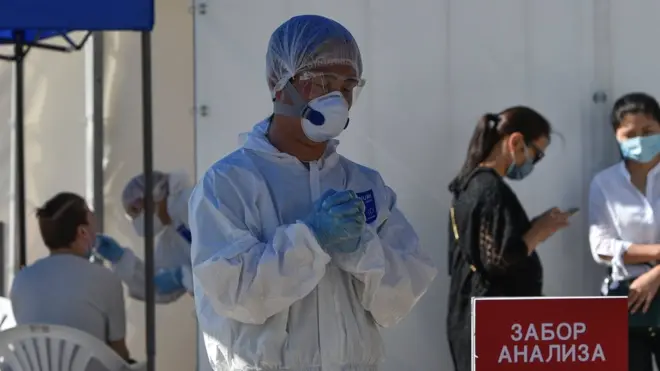 Многие в Казахстане указывают на большое число ложноотрицательных результатов тестов на коронавирус