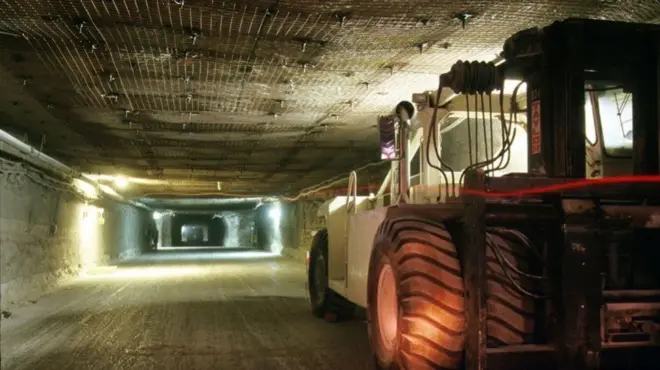 يتطلب التخلص من النفايات النووية مساحات شاسعة في باطن الأرض