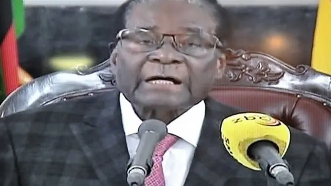 Robert Mugabe canlı yayımlanan çıxışı zamanı deyib ki, dekabrda hakim partiyanın qurultayını idarə edəcək