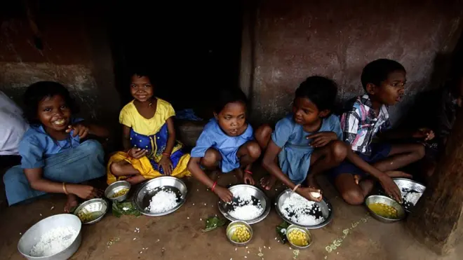 انڈیا کے حوالے سے تذکرہ کرتے ہوئے رپورٹ میں بتایا گیا ہے کہ وہاں بچوں کی نشونما میں کمی کا تناسب تقریباً 38 فیصد ہے (فائل فوٹو)