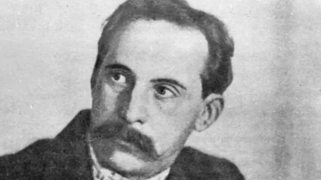 Найпослідовнішим і найвитонченішим співцем квітів зла у наркотичних парадизах був Максим Рильський