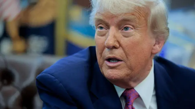 डोनाल्ड ट्रंप