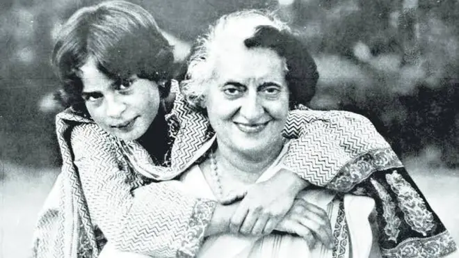 ప్రియాంక గాంధీ, ఇందిరా గాంధీ