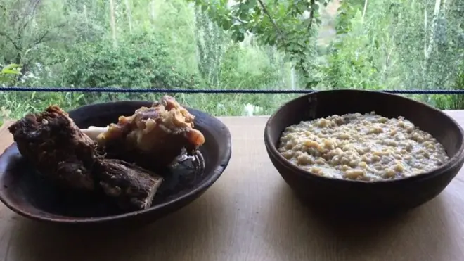 عیدالاضحیٰ اور گوشت کا چولی دامن کا ساتھ ہے۔ بڑی عید ہو اور گوشت نہ پکایا اور کھایا جائے، یہ کیسے ممکن ہے۔ چونکہ تہوار ہے تو کھانا بھی کچھ ذرا ہٹ کے ہونا چاہیے۔