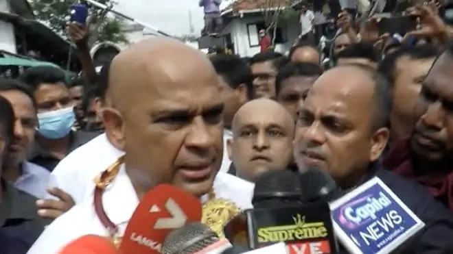 ''මම කැමැතියි මැරෙන්න කලින් ඡන්දය ඉල්ලා ජනතාවට සේවය කරන්න.''- රන්ජන්