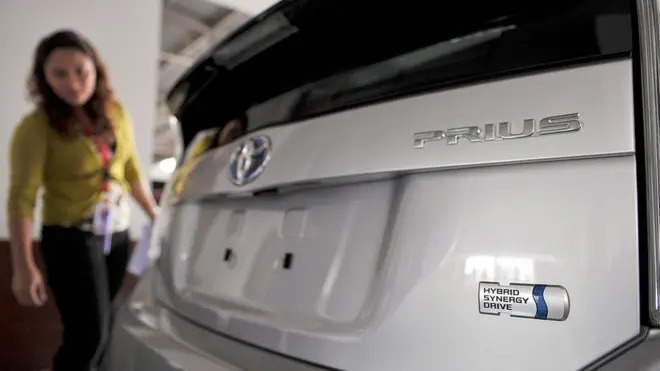 ہائبرڈ گاڑیاں