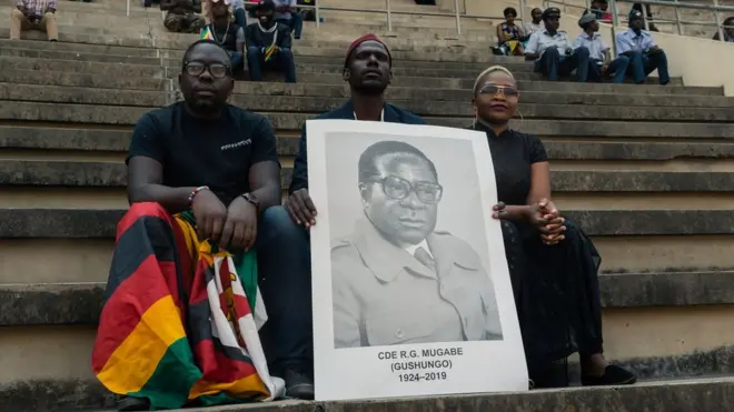 Sirna gaggeessaa Roobart Mugaabee