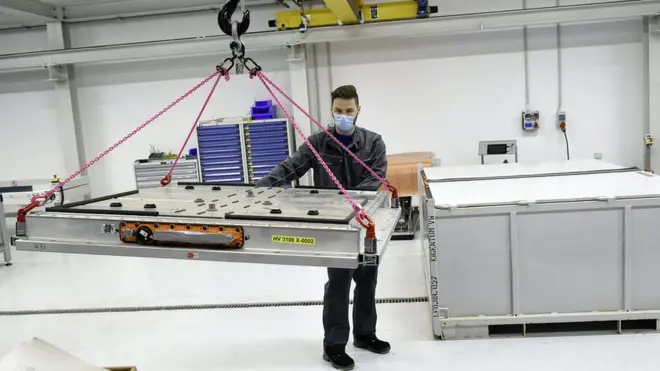 Volkswagen has a pilot recycling plant in Salzgitter Germany