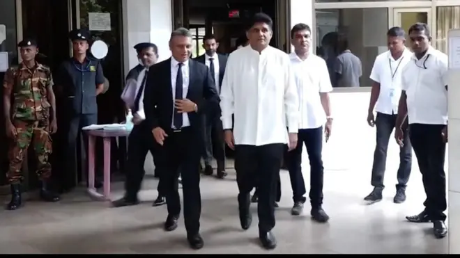 ලංකා විදුලිබල මණ්ඩලය විසින් රුපියල් බිලියන 52 ක ලාභයක් උපයාගෙන තිබියදීත් මෑතකදී වැඩි කරන ලද විදුලි ගාස්තු ඒ ආකාරයෙන්ම පවත්වාගෙන යාම තුළින් මහජනතාවගේ මූලික මිනිස් අයිතිවාසිකම් උල්ලංඝනය වන බවට තීන්දුවක් ලබා දෙන ලෙස ඉල්ලා විපක්‍ෂ නායක සජිත් ප්‍රේමදාස විසින් අද (ජනවාරි 08 වැනිදා) ශ්‍රේෂ්ඨාධිකරණය හමුවේ මූලික අයිතිවාසිකම් පෙත්සමක් ගොනු කරනු ලැබීය.