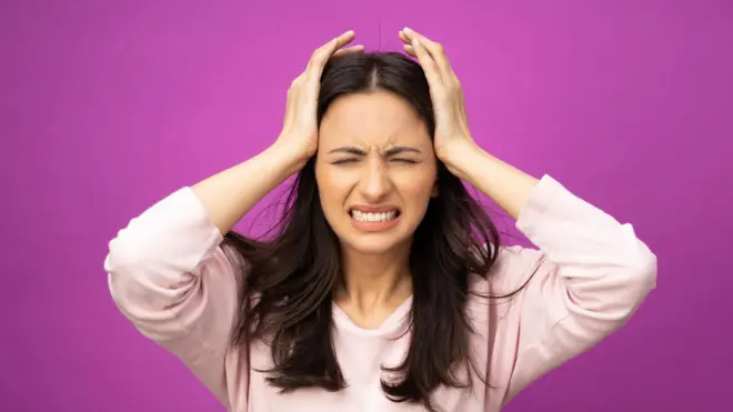 'एंग्झायटी' किंवा चिंता म्हणजे नेमकं काय? त्यावर मात कशी करायची?