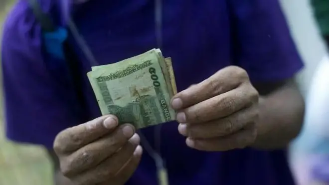 অর্থনৈতিক সংকট থেকে উত্তরণে বেশ কিছু ক্ষেত্রে শক্ত চ্যালেঞ্জের মুখে পড়বে নতুন সরকার।