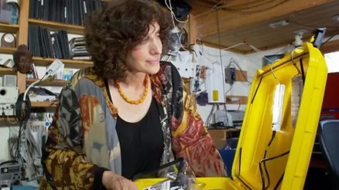 સોલર સૂટકેસ