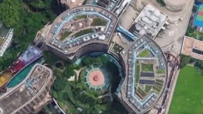 Google Earth tiene una nueva version que incluye vistas guiadas e imágenes de socios como la NASA o la BBC.