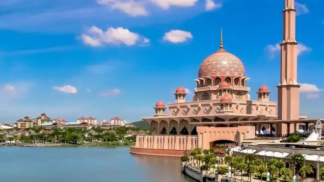 गुलाबी मस्जिद