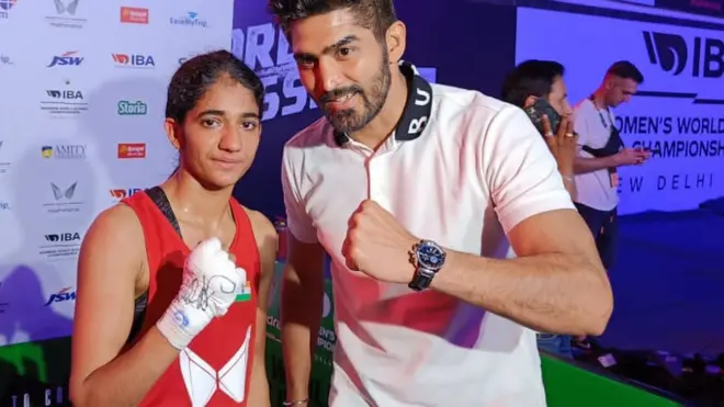 బాక్సర్ విజేందర్‌తో నీతూ ఘంఘాస్