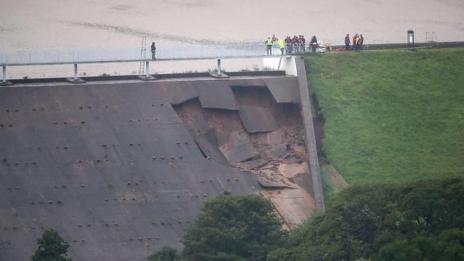 托德布鲁克水库（Toddbrook Reservoir）堤坝塌陷现场（1/8/2019）