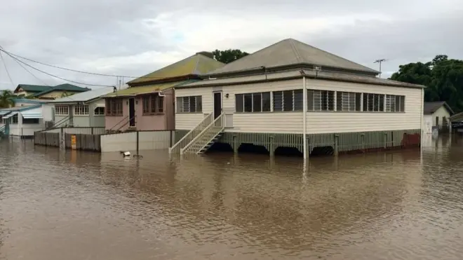 Sekitar 300 bangunan di Rockhampton akan direndam banjir.