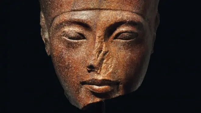 Busto de Tutankamón