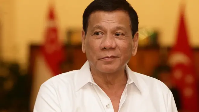 Tổng thống Duterte đang từ bỏ các cuộc thảo luận với tổ chức Quân đội nhân dân mới (NPA) và chỉ đạo các nhà đàm phán của ông trở về nước.