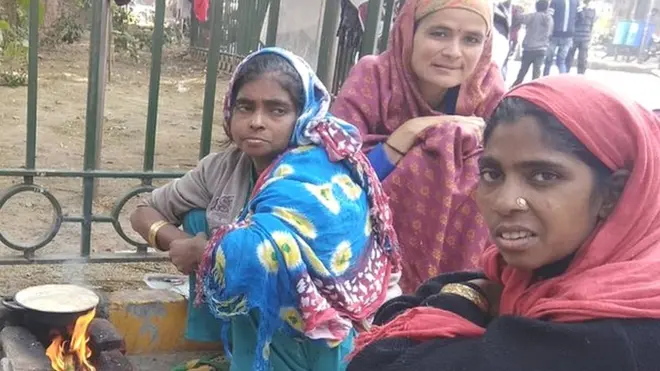 गरीब, बेघर महिलाएं