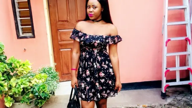 Dikina Muzeya deyir ki, onun kişi tələbə yoldaşları diqqətini oxumağa yönəltməlidir