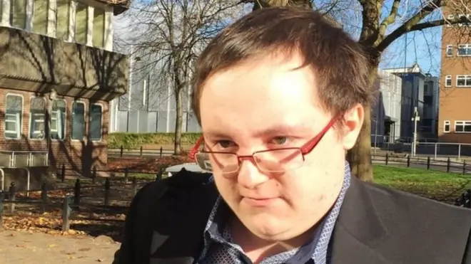 آدم إسحاق كان يستدرج الأطفال من خلال التواصل معهم عبر لعبة ماين كرافت الإلكترونية