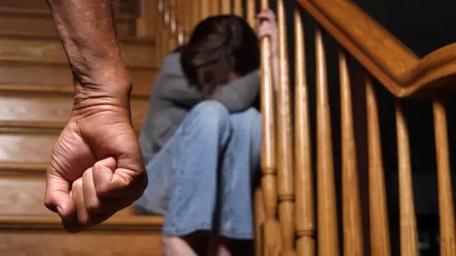 Eve Ensler aabaheed ayaa u geysan jiray tacaddiyo