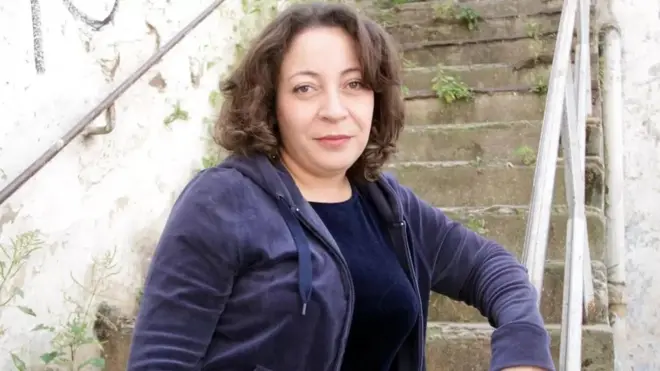 أميرة بوراوي شكرت من ساعدها على الوصول إلى فرنسا