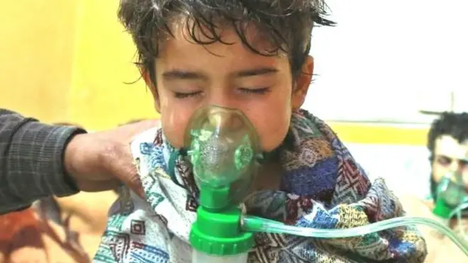 સારવાર લઈ રહેલું બાળક