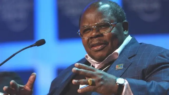 Le facilitateur dans la crise burundaise, Benjamin Mkapa