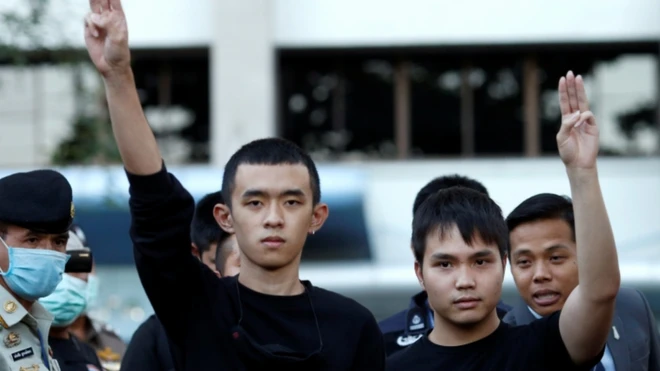 "ทัตเทพ-ภานุมาศ"