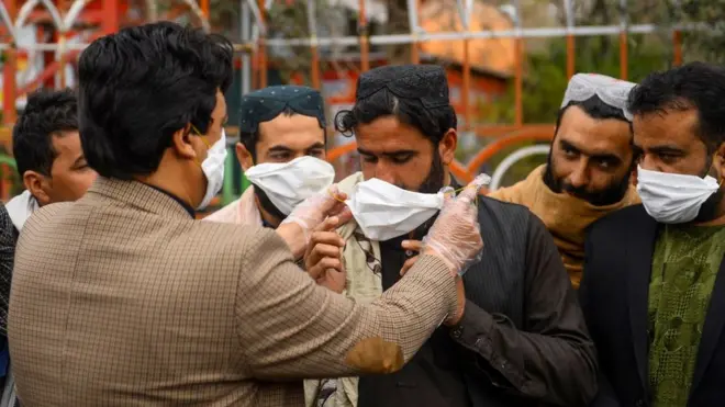 افغان حکومت وایي د کورونا وېروس مخنیوي ته یې تدابیر نیولي