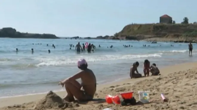 شواطىء لبنان