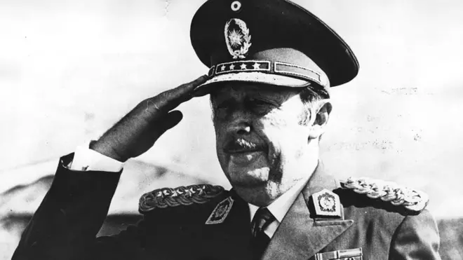 Stroessner gobernó Paraguay con mano dura entre 1954 y 1989.