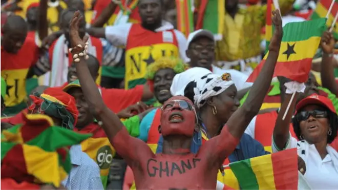 Ghana football get plenti fans