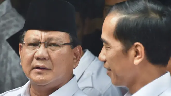 Prabowo Subianto dan Joko Widodo bersaing dalam pemilihan presiden pada 2014.