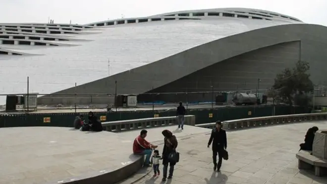 مسجد ولی عصر