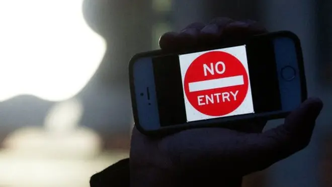 Введение функции разблокировки по отпечатку пальца и распознаванию лица сделало смартфоны Apple уязвимыми перед взломами