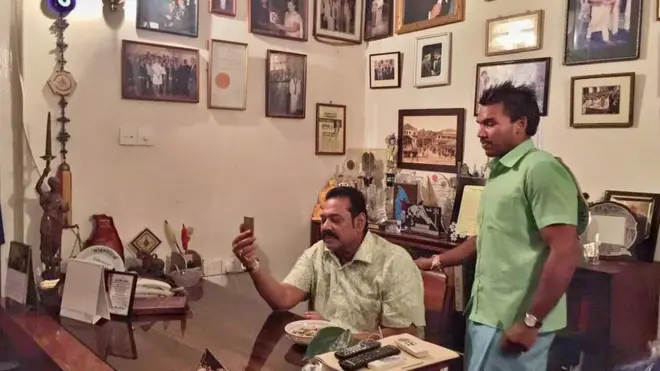 "අපි වෙලාවට හැම ණයක්ම ගෙවුව. මෙයාල ඇවිල්ල අවුරුද්දක් ඇතුලත කෙටි කාලීන ණය විශාල වශයෙන් ගත්ත. දැන් බලන්න ඉන්දියාවෙන් ගත්තේ අවුරුද්දකින් දෙන්න,"