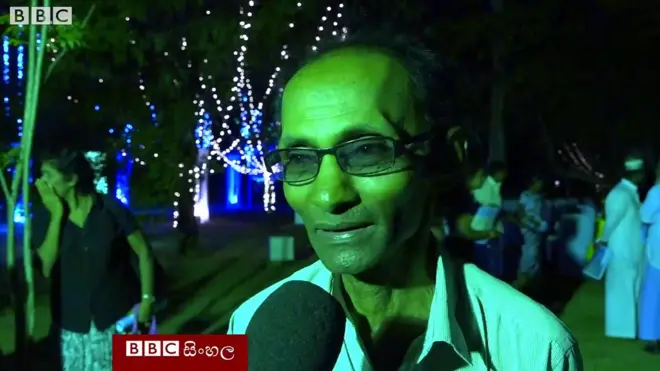 'හදවත්වලට දැනෙන භාෂාවෙන් අමතමින් ජාතීන් අතර ඇති අනවබෝධය දුරුකිරීමේ හැකියාවක් කවියට තිබෙනවා'