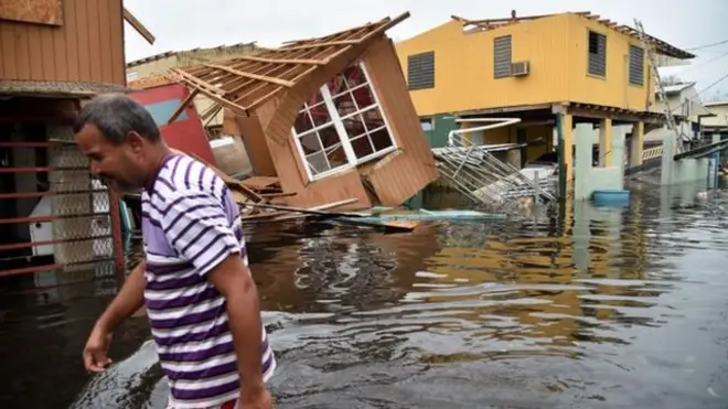 آمار رسمی می‌گوید ۶۴ نفر بر اثر توفان جانشان را از دست داده‌اند