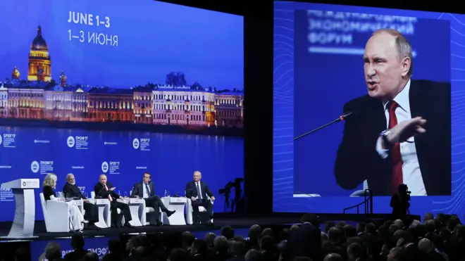 Путін обурюється