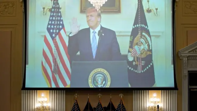 Trump'ın seçim sonuçlarını kabul etmediğine dair yaptığı bir konuşma komitede izlendi