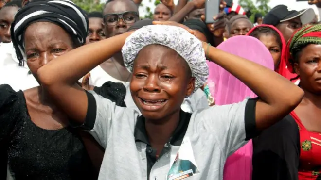 Early dis year, suspected herdsmen kill 17 worshippers and two Reverend father wen dem attack one catholic church for Benue state.