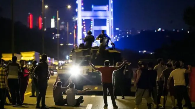 Falan qeyn ku saabsan sanad kadib afgembigii dhicisoobay ee Turkiga