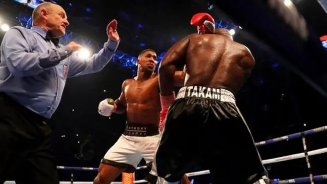 Joshua break nose for dis fight