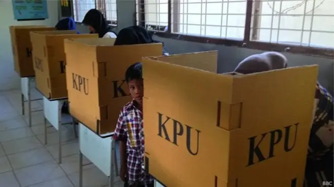 Seorang pakar mengingatkan ketika KPU dipenuhi oleh perwakilan parpol saat Pemilu 1999.