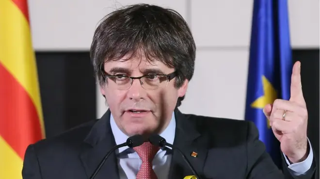 Puigdemont dijo que es hora de poner fin a la aplicación del artículo 155 de la Constitución, mediante el cual Madrid intervino las instituciones catalanas.